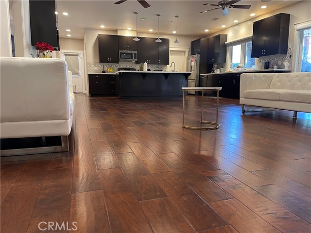 Detail Gallery Image 12 of 40 For 17183 Sunburst, –,  CA 91325 - 3 Beds | 4/1 Baths