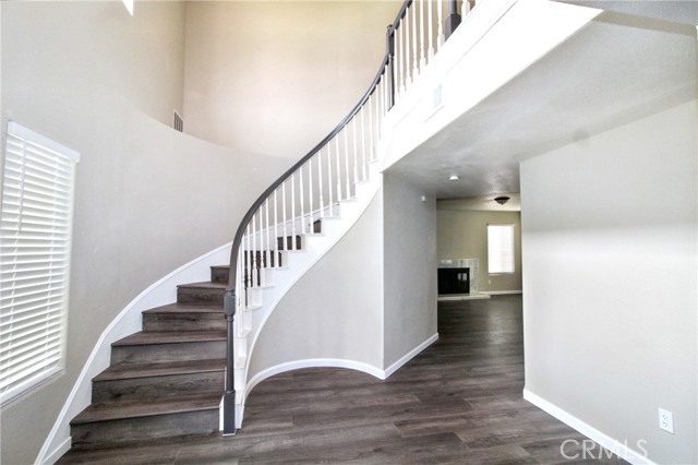 13083 Raenette Way, Moreno Valley CA: https://media.crmls.org/medias/93ff8eb5-4e88-4375-ad32-ddbab0e668af.jpg