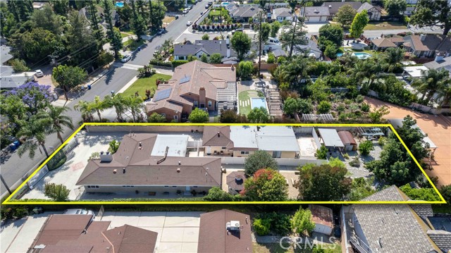 17533 Raymer Street, Sherwood Forest CA: https://media.crmls.org/medias/93ffe228-931b-42f8-bc3d-e3697aec83e3.jpg