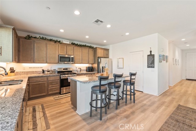 Detail Gallery Image 12 of 44 For 29244 Date Palm, Lake Elsinore,  CA 92530 - 4 Beds | 3 Baths