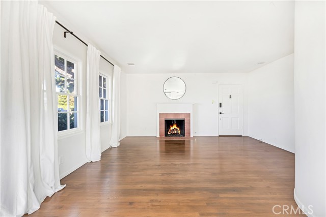 Detail Gallery Image 5 of 22 For 328 Broadway, Costa Mesa,  CA 92627 - 2 Beds | 1 Baths