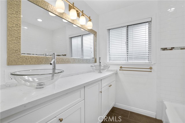 Detail Gallery Image 16 of 24 For 23251 Hamlin St, West Hills,  CA 91307 - 4 Beds | 2 Baths