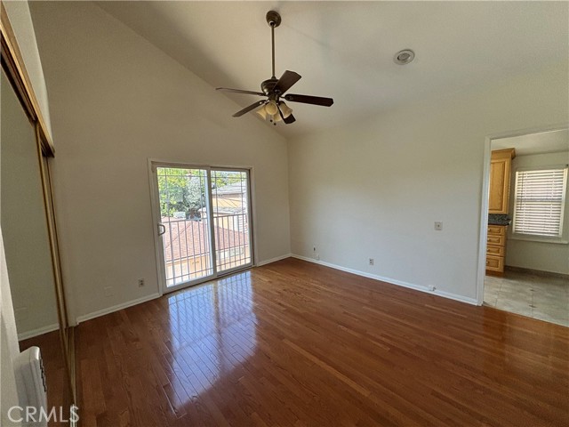 21327 De La Osa, Woodland Hills CA: https://media.crmls.org/medias/940192fa-b742-4770-b6e3-b464d161aff0.jpg