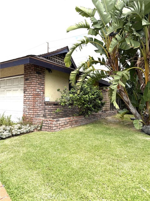 11903 Groveside Avenue, Whittier CA: https://media.crmls.org/medias/9401b8df-0ff9-4858-af4d-03a461402f0f.jpg
