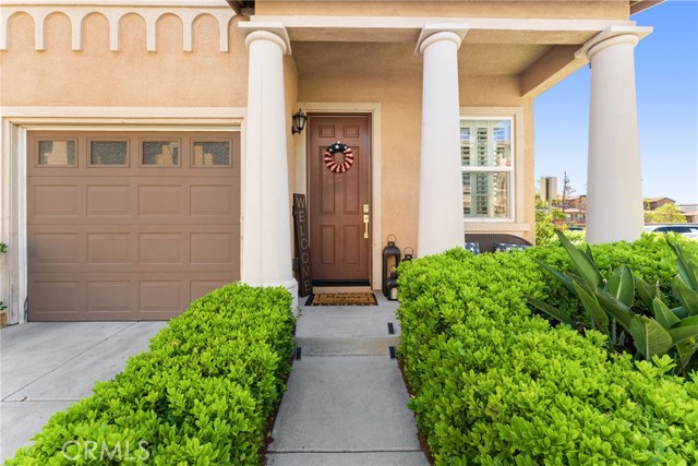 1474 De La Vina Street, Chula Vista CA: https://media.crmls.org/medias/9401d68a-4d6f-4cd3-9f82-adae60353378.jpg