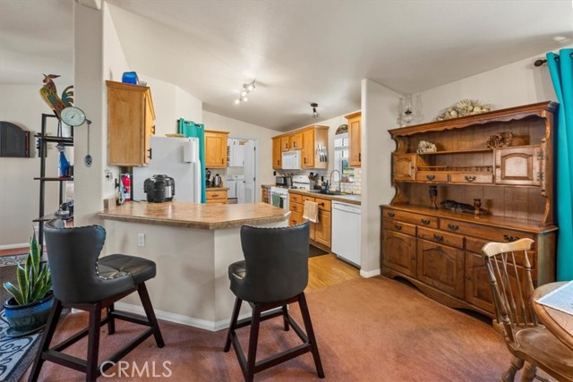 Detail Gallery Image 9 of 43 For 45935 Parkway, Big Bear City,  CA 92314 - 3 Beds | 2 Baths