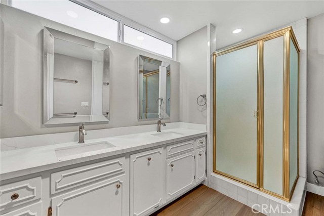 Detail Gallery Image 36 of 47 For 4338 Fairway Dr, Lakewood,  CA 90712 - 4 Beds | 3/1 Baths