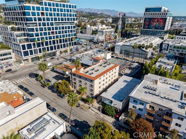 Detail Gallery Image 21 of 21 For 1466 Tamarind Ave #301,  Los Angeles,  CA 90028 - 2 Beds | 2 Baths
