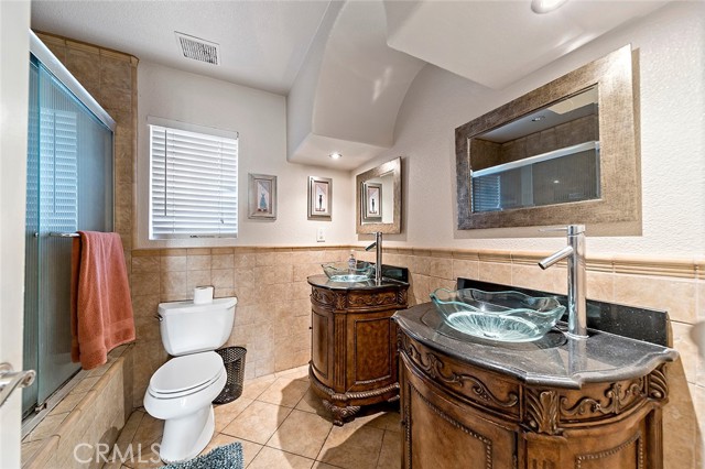 Detail Gallery Image 12 of 22 For 1704 Pass and Covina Rd, West Covina,  CA 91792 - 4 Beds | 2/1 Baths