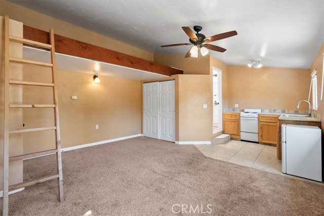 553 Well Road, Templeton CA: https://media.crmls.org/medias/94047817-c808-4352-aba5-38b3b59f9d87.jpg