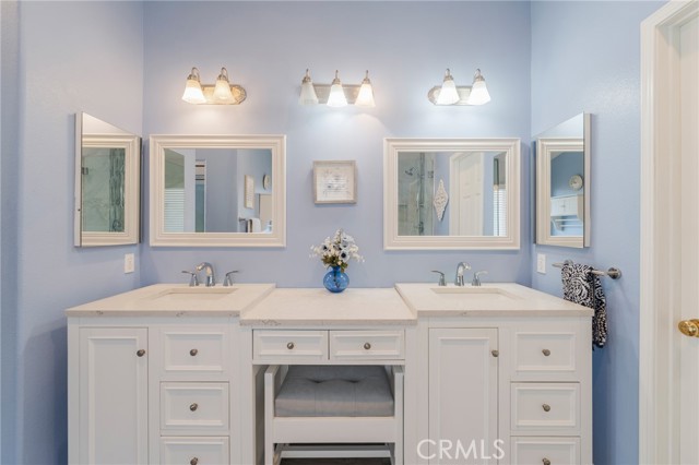 Detail Gallery Image 13 of 36 For 49 Castletree, Rancho Santa Margarita,  CA 92688 - 5 Beds | 3 Baths