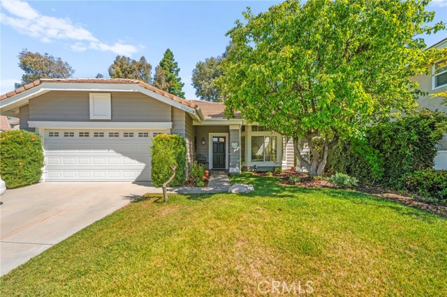 27054 Riversbridge Way, Valencia CA: https://media.crmls.org/medias/94054ee5-f98b-4ce4-a49d-0a0576428ae4.jpg