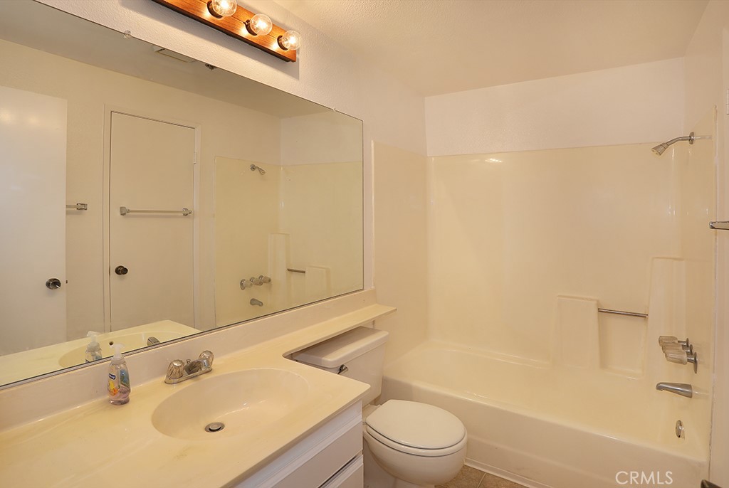 720 W 4th Street 118