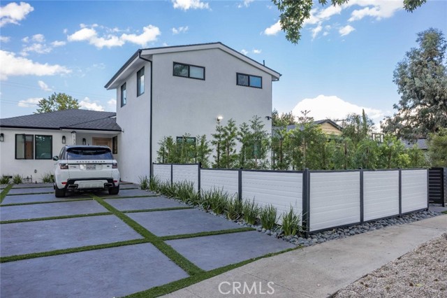 Front Image Thumbnail for CRSR26136287
