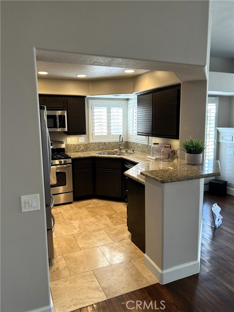 Detail Gallery Image 6 of 23 For 8070 E Goldenrod, Anaheim,  CA 92808 - 2 Beds | 2 Baths