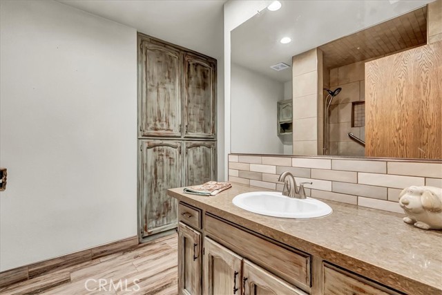 Detail Gallery Image 29 of 55 For 34811 Road 132, Visalia,  CA 93292 - 5 Beds | 3 Baths