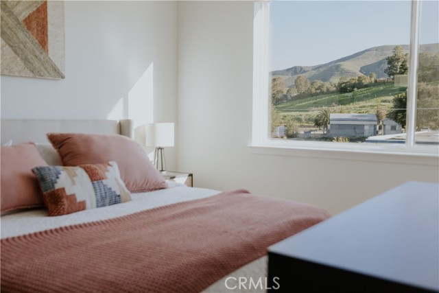 Detail Gallery Image 4 of 48 For 2521 Victoria Ave, San Luis Obispo,  CA 93401 - 3 Beds | 2/1 Baths