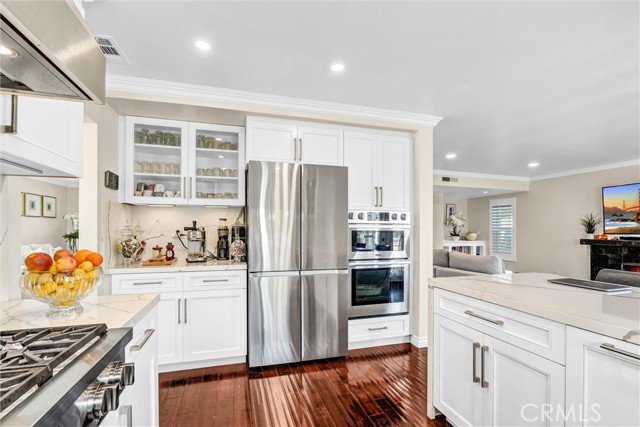 Detail Gallery Image 22 of 51 For 24541 Gardenstone Lane, West Hills,  CA 91307 - 3 Beds | 3 Baths