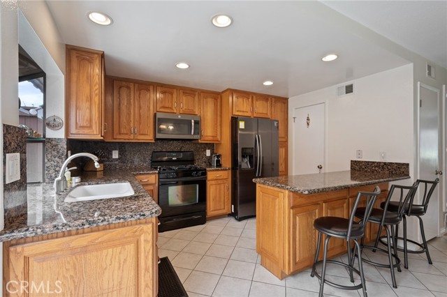 Detail Gallery Image 10 of 36 For 2258 Stonewood Ct, San Pedro,  CA 90732 - 3 Beds | 2/1 Baths