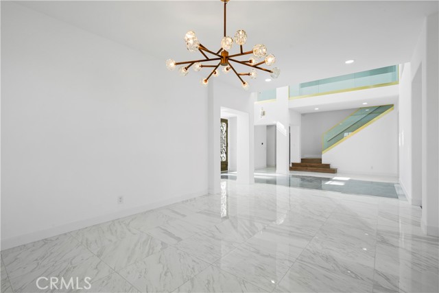 Detail Gallery Image 21 of 56 For 24215 Park Granada, Calabasas,  CA 91302 - 5 Beds | 5 Baths