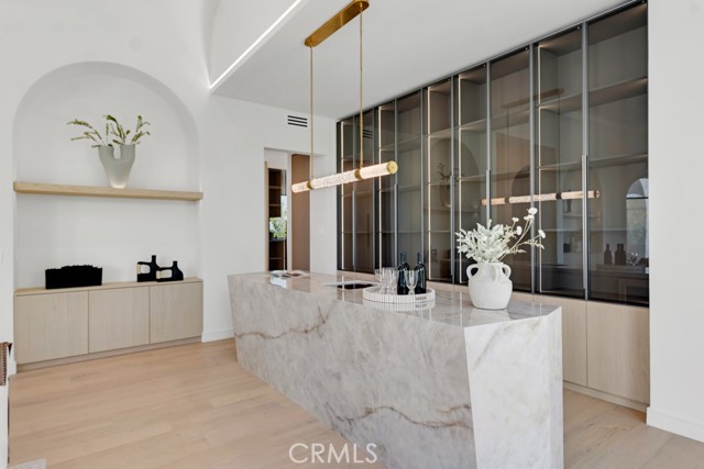 Detail Gallery Image 25 of 40 For 4015 Clarinda Dr, Tarzana,  CA 91356 - 5 Beds | 4 Baths