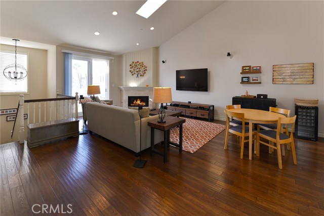 129 Broadway, Redondo Beach, California 90277, 3 Bedrooms Bedrooms, ,3 BathroomsBathrooms,Residential,Sold,Broadway,PV17006440