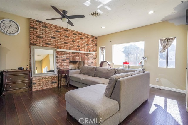 Detail Gallery Image 36 of 43 For 1223 W 27th, San Bernardino,  CA 92405 - 3 Beds | 1 Baths