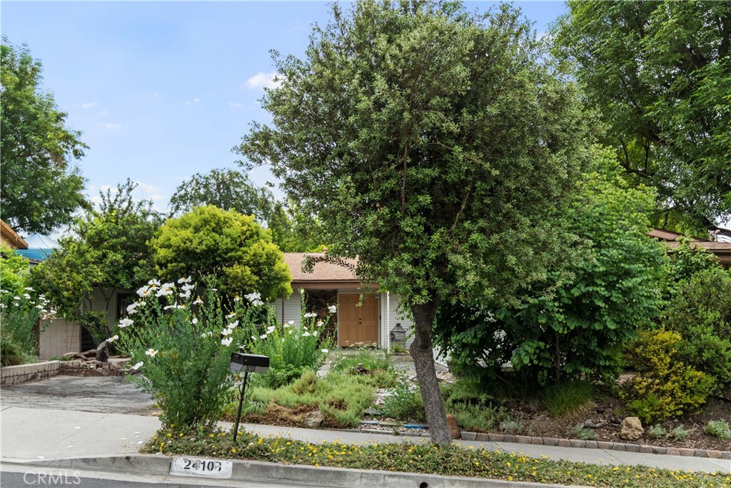 24108 Killion Street, Woodland Hills, CA 91367
