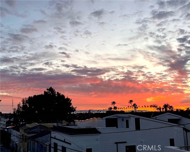 Detail Gallery Image 17 of 22 For 519 .5 Larkspur Ave, Corona Del Mar,  CA 92625 - 2 Beds | 2/1 Baths