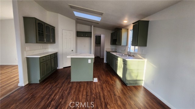 Detail Gallery Image 2 of 31 For 20878 Rider St, Perris,  CA 92570 - 3 Beds | 2 Baths