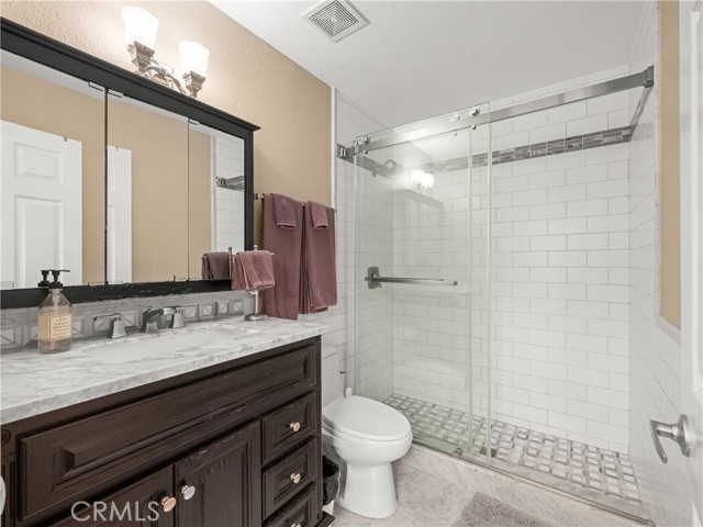 Detail Gallery Image 21 of 34 For 210 6th, Huntington Beach,  CA 92648 - 3 Beds | 2/2 Baths