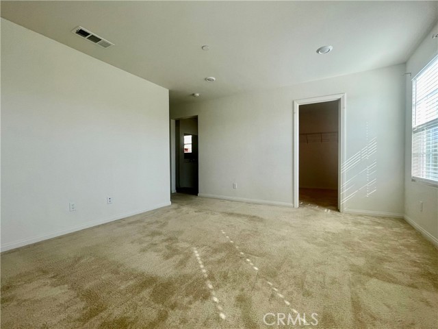 Detail Gallery Image 12 of 20 For 2076 E Bulletin Privado, Ontario,  CA 91764 - 4 Beds | 2/1 Baths