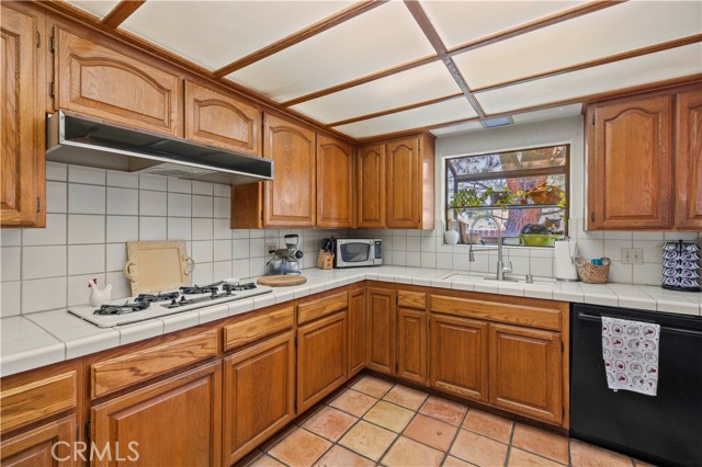 29034 Sheridan Road, Castaic CA: https://media.crmls.org/medias/940c8405-b731-489f-ac08-377c5e8ed90f.jpg
