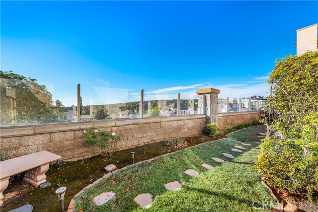 Detail Gallery Image 8 of 32 For 31 Shorebreaker, Laguna Niguel,  CA 92677 - 2 Beds | 2 Baths