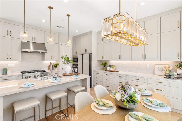 Detail Gallery Image 15 of 64 For 250 Newton, Lake Forest,  CA 92630 - 5 Beds | 4 Baths