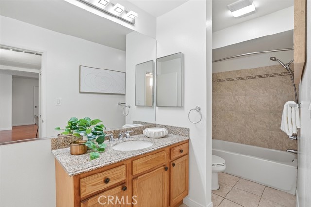 Detail Gallery Image 15 of 27 For 576 N Bellflower #310,  Long Beach,  CA 90814 - 2 Beds | 2 Baths
