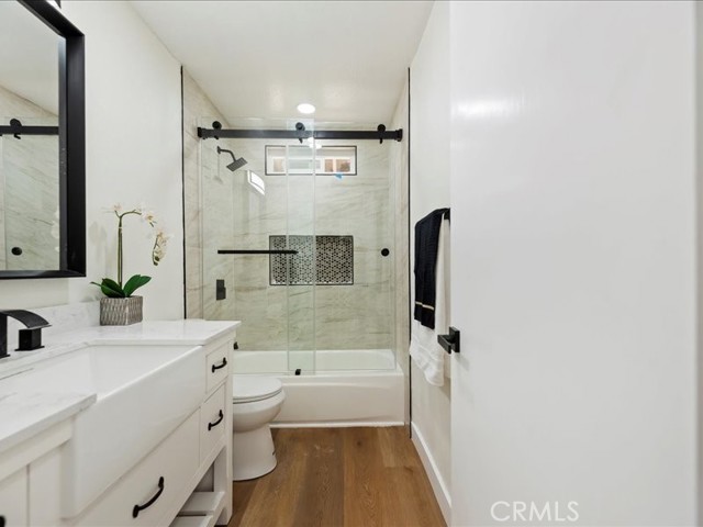 5430 Avenue Juan Bautista, Jurupa Valley CA: https://media.crmls.org/medias/940cf8ef-8d4e-4a70-9c99-67fb72a5473a.jpg