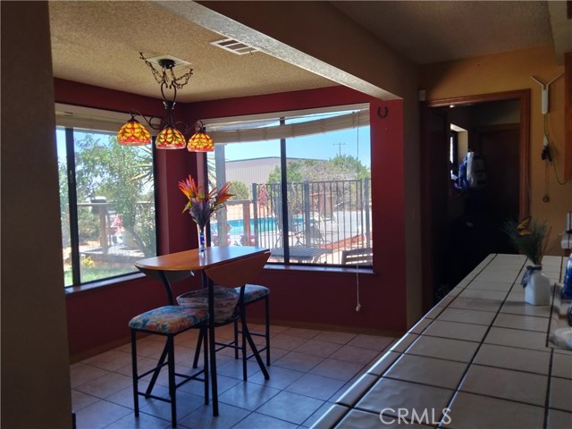 2390 Trinity Road, Pinon Hills CA: https://media.crmls.org/medias/940cfaf4-0cab-45b8-9e2d-f410c7215967.jpg