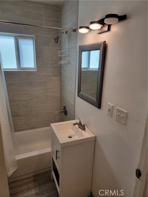 Detail Gallery Image 10 of 28 For 5116 Huntington Dr #1/2,  Los Angeles,  CA 90032 - 1 Beds | 1 Baths