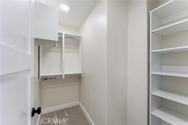 5010 Elmwood Avenue, Los Angeles CA: https://media.crmls.org/medias/940dc004-9a89-4492-bbd3-b996ee97325a.jpg
