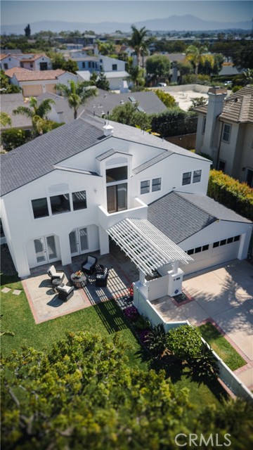 2300 Margaret Drive, Newport Beach CA: https://media.crmls.org/medias/940e498c-e10a-4fd6-863f-a67962d55750.jpg