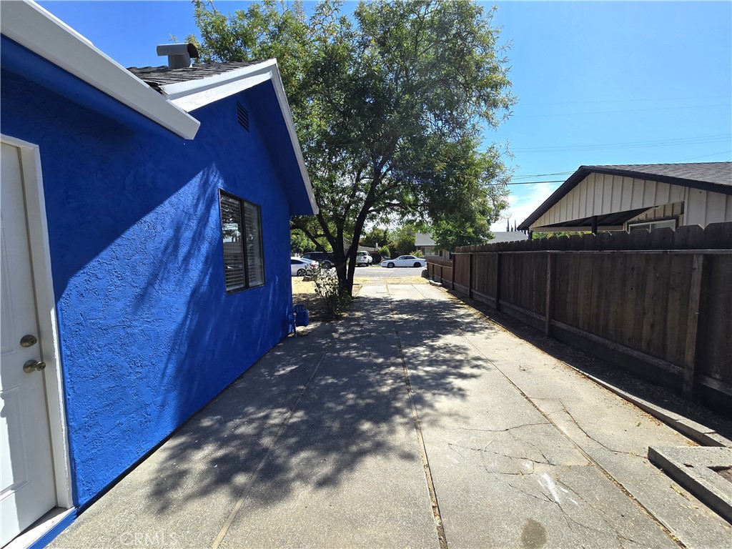 https://media.crmls.org/medias/940eae69-7e17-4f96-90ee-1441a7f6e3f2.jpg?preset=X-Large