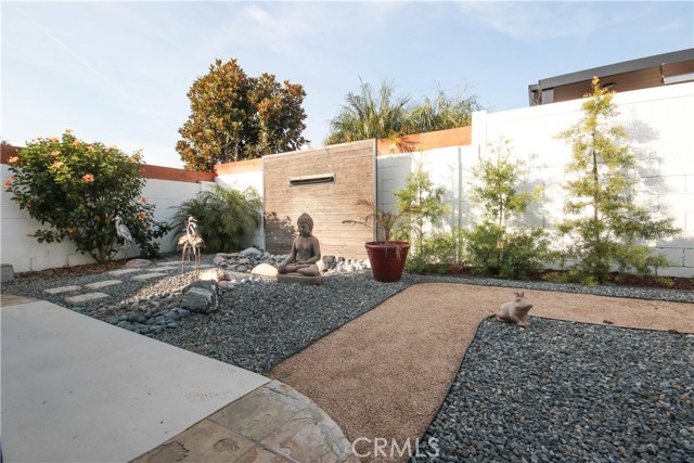 Detail Gallery Image 51 of 57 For 10211 Cliff Dr, Huntington Beach,  CA 92646 - 4 Beds | 3 Baths