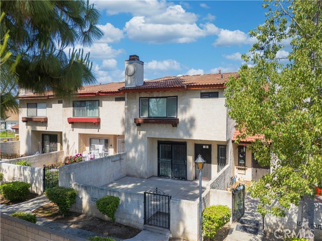 13808 Ramona, Baldwin Park CA: https://media.crmls.org/medias/940f659a-e6fd-4d05-8266-ebac439ebe7b.jpg