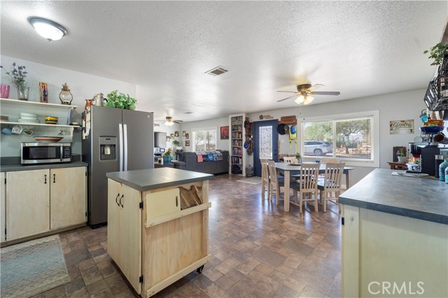 Detail Gallery Image 3 of 17 For 43170 Armadilla St, Newberry Springs,  CA 92365 - 2 Beds | 2 Baths