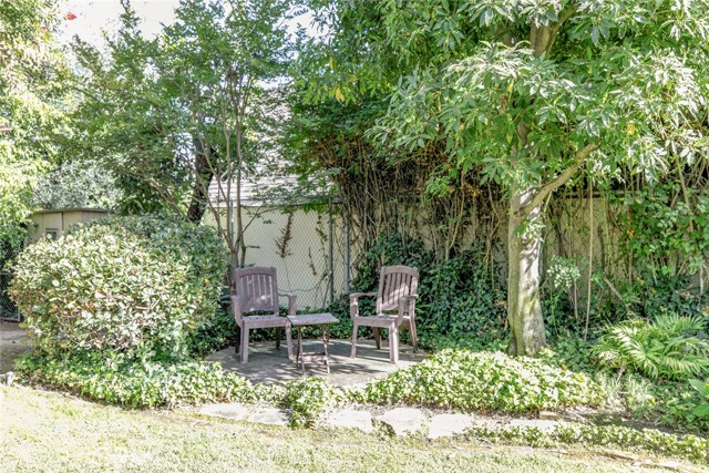 1558 Hillcrest Avenue, Glendale CA: https://media.crmls.org/medias/9410e9e7-4c3b-4349-aa50-e85298941416.jpg