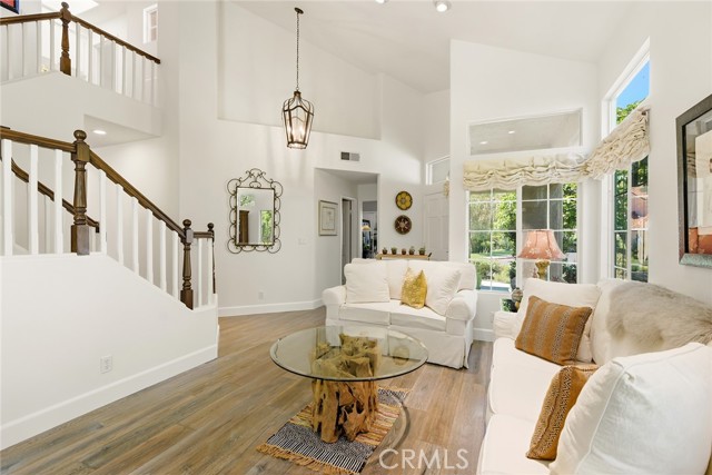 Detail Gallery Image 9 of 29 For 4762 Rhapsody, Oak Park,  CA 91377 - 3 Beds | 3 Baths