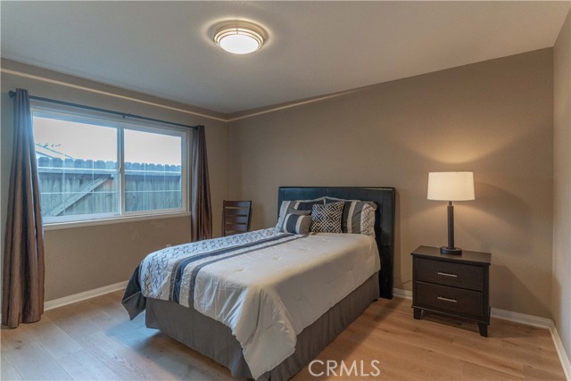 Detail Gallery Image 14 of 26 For 17341 Gibson Cir, Huntington Beach,  CA 92647 - 4 Beds | 3 Baths