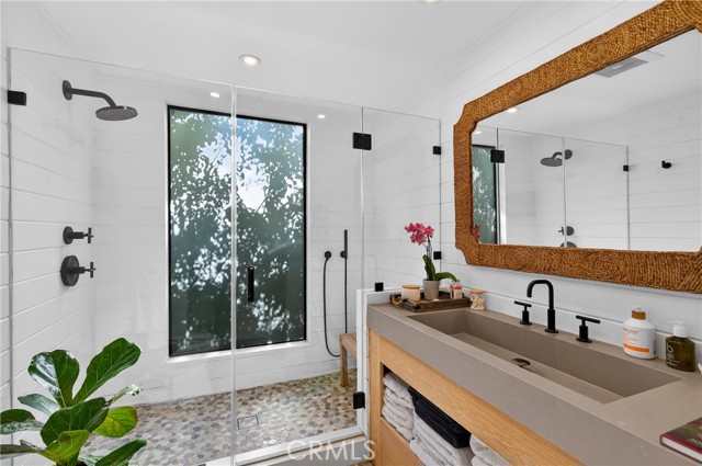 Detail Gallery Image 42 of 75 For 5526 Fulton, Sherman Oaks,  CA 91401 - 3 Beds | 3 Baths