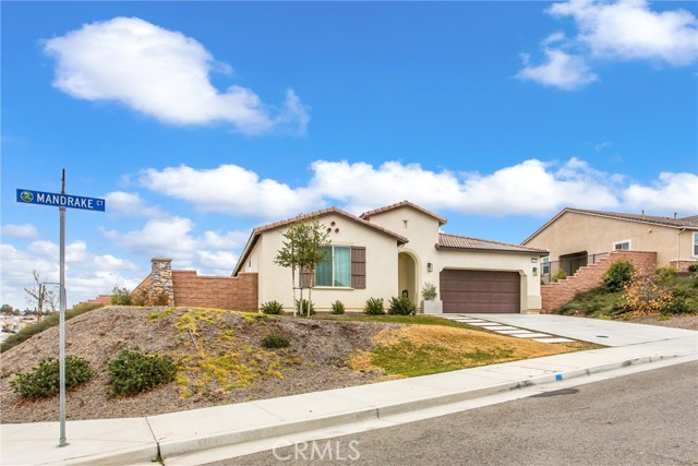 Detail Gallery Image 3 of 35 For 1316 Mandrake Ct, Calimesa,  CA 92320 - 3 Beds | 2/1 Baths